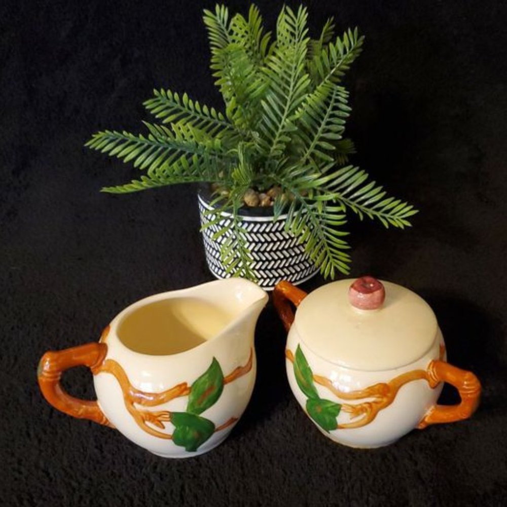 VTG Franciscan Apple Pattern Creamer & Sugar Bowl